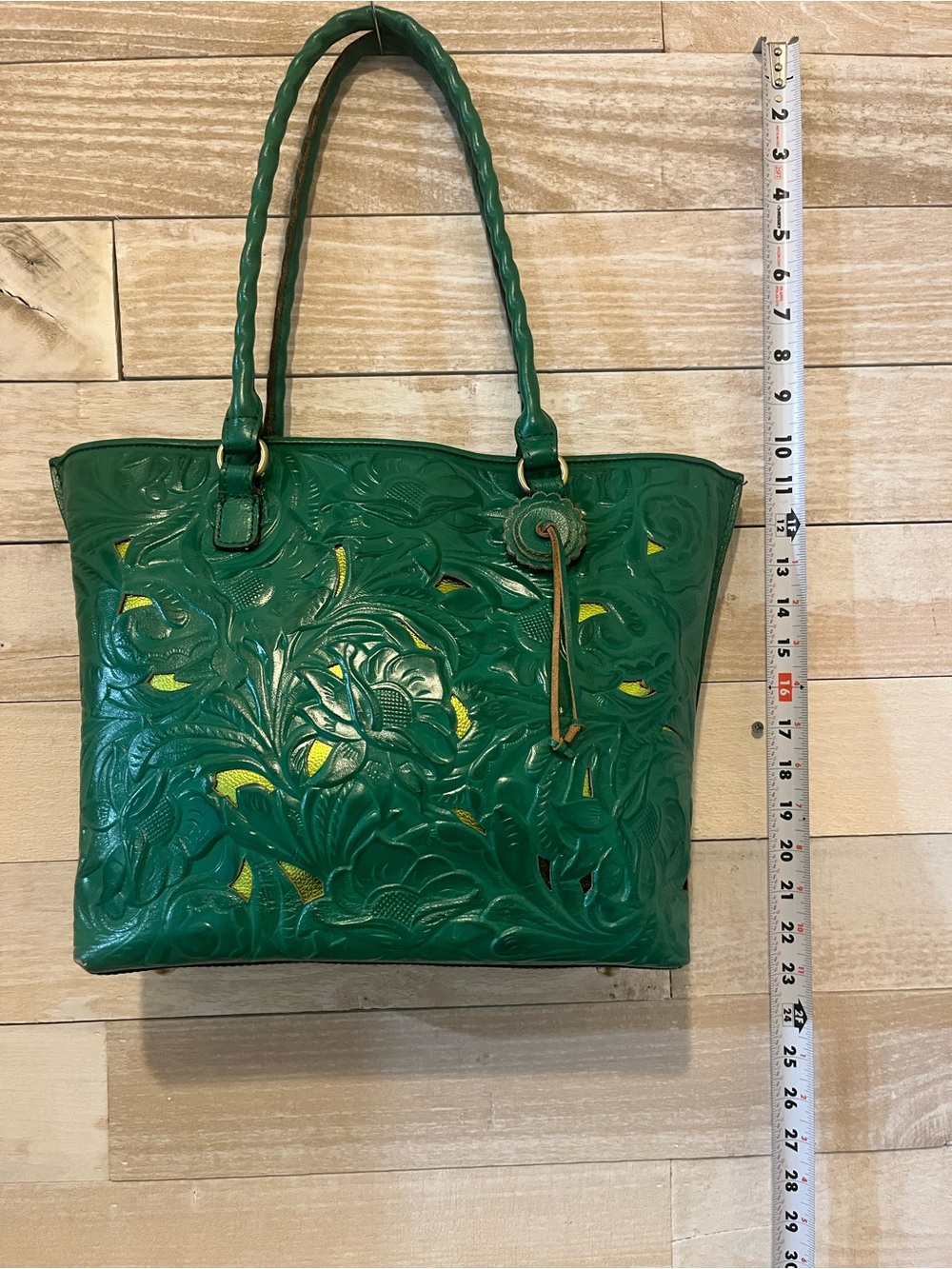 Patricia Nash Adeline leather cutout tooled tote crossbody with wallet - Picture 6 of 16